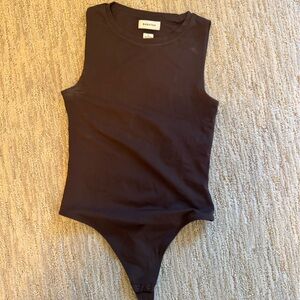 Aritzia contour muscle bodysuit